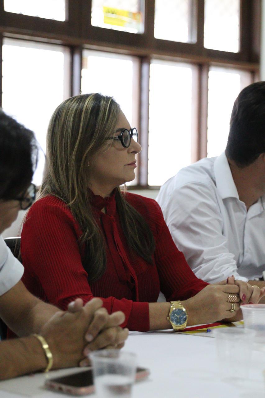 Wiviane Paiva, reconhecida por 5.140 eleitores de Sapé em 2018, adia projeto eleitoral para 2028 e passa a integrar uma das principais frentes da campanha de Tibério no município em 2026